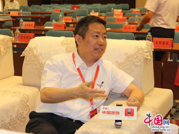 紅豆為什么贏？看周氏三代從手工作坊到國(guó)際布局
